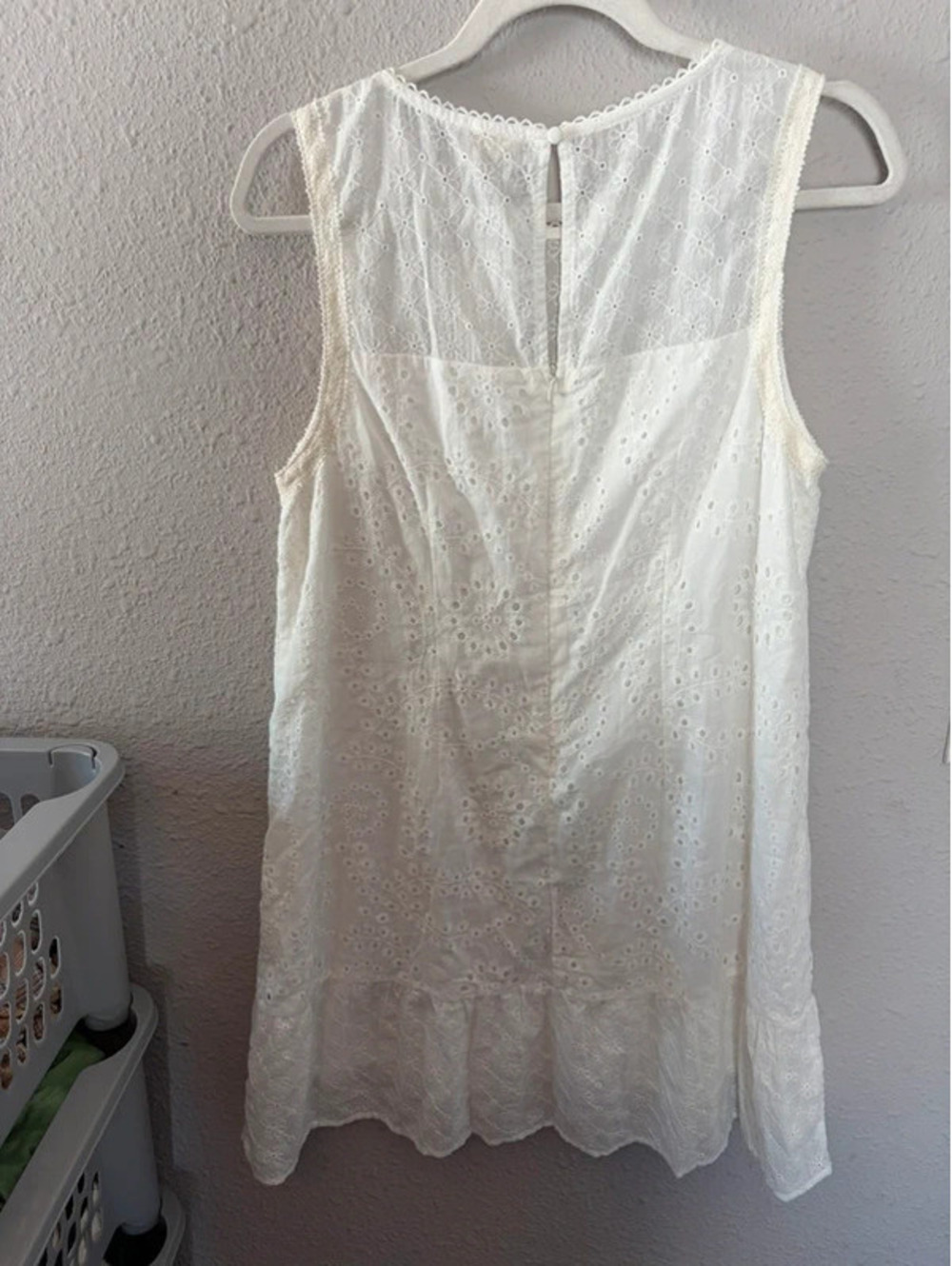 NWT Hem & Thread eyelet white dress size M. 100% cotton - Picture 3 of 4